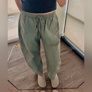 Barrel Leg Pull-On Pant